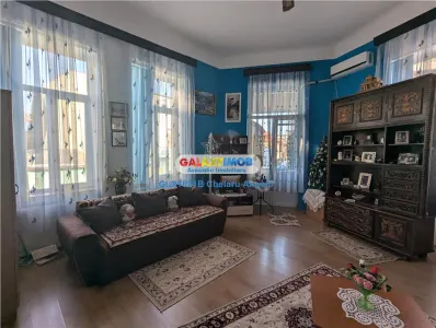 Armeneasca etaj vila 5 camere ,suprafata 200 mp, loc parcare - foto 3