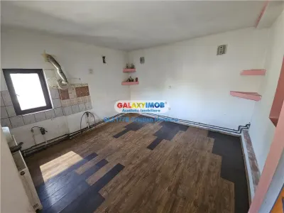Chitila Triaj Apartament 3 camere 2 bai curte proprie - foto 13