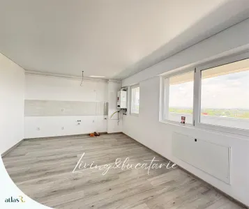 Apartament 3 camere - 88 mp, NOU, Copou - foto 4