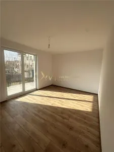 Vanzare apartament 3 camere Giroc - foto 2