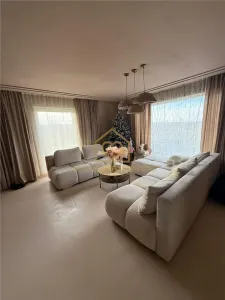 Casa deosebita cu 3 camere 7,5 ari - foto 3