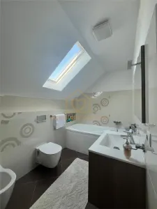 Casa cu 4 camere si garaj - foto 18