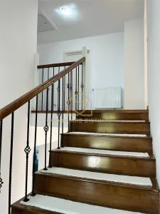 Casa cu 4 camere si garaj - foto 9