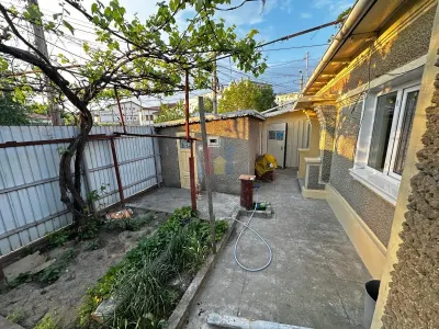 Casa din caramida, teren 180 mp, deschidere dubla, zona Piata Saraca - foto 4