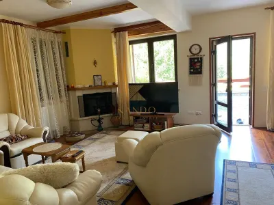 Dimineti cu munti la fereastra – proprietate unica - foto 13