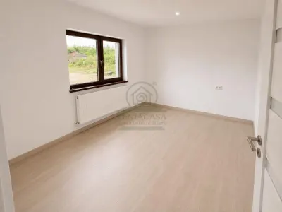 Casa Tomesti Iasi 4 camere/2bai/beci - foto 5