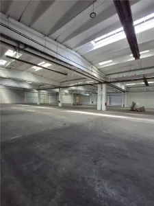 Spatiu Industrial - 1500 mp - Productie - Depozitare - Distributie - foto 9