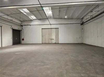Spatiu Industrial - 2500 mp - Productie - Depozitare - Distributie - foto 18