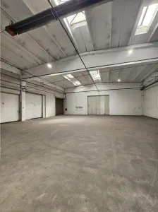 Spatiu Industrial - 2500 mp - Productie - Depozitare - Distributie - foto 22