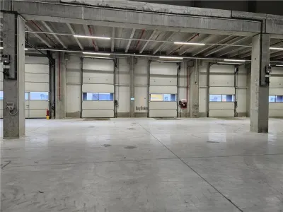 Spatiu Industrial - 5500 mp - Logistica - Productie - Depozitare - foto 4