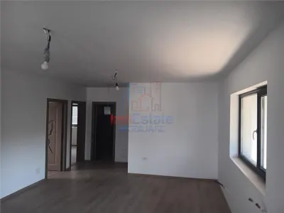 LA CHEIE! Visan Barnova CASA parter 100mp TEREN 400mp toate utilitatile - foto 7