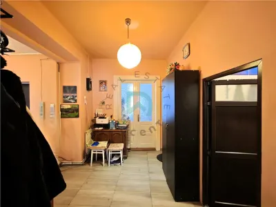 Apartament in casa   Piata Unirii Brasov - foto 15