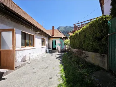 Apartament in casa   Piata Unirii Brasov - foto 4