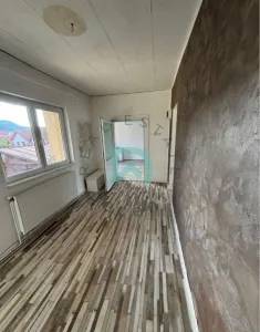 Apartament 3 camere spatios, etaj 1, zona Grivitei, cu garaj, beci si terasa - foto 4