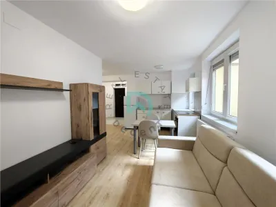 Apartament zona Brasovului Vechi - foto 3