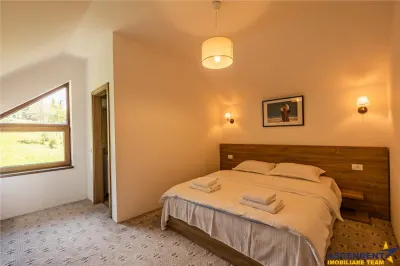 FILM! Ansamblu arhitectural proaspat si distins,pe 3.000 mp teren, in magia naturii, Fundata, Brasov - foto 11
