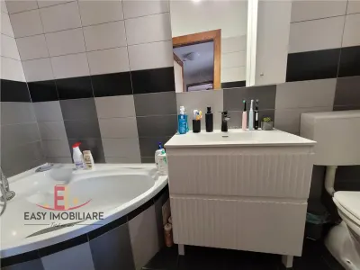 Apartament 4 camere , Piata Matei Corvin , 95mp , Semi-Central - foto 6
