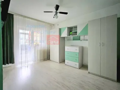 Pacurari, apartament 3 camere, etaj 1 - foto 9