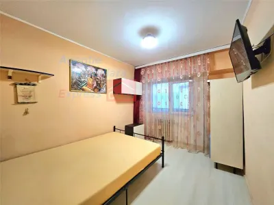 Apartament 3 camere, etaj 1, Pacurari Petru Poni - foto 4