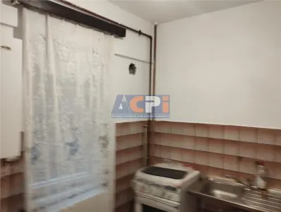3 camere decomandate Bacau - foto 9