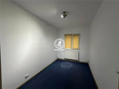 Apartament 4 camere de inchiriat Alexandru cel Bun - foto 4