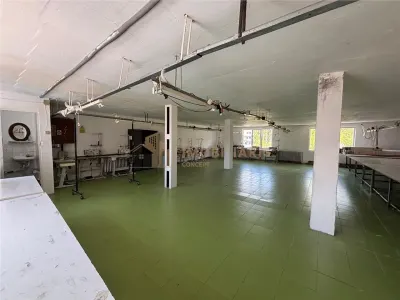 Spatiu comercial la inchiriat - foto 3