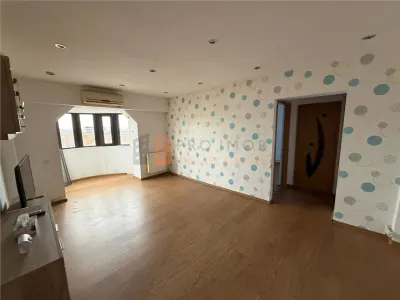 Apartament 4 camere cf 1 decomandat zona Obor - foto 10