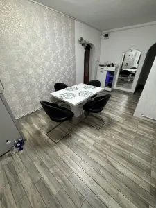Apartament 3 camere renovat intrare Racadau - foto 4