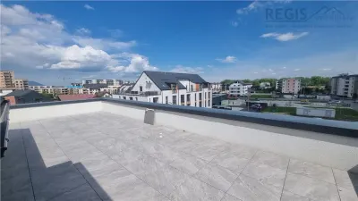 Penthouse de 2.5 camere zona Tractorul - Brasov