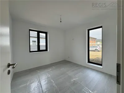 Casa noua de vanzare | 3 dormitoare | curte | parter - foto 12