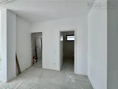 Casa noua de vanzare | 3 dormitoare | curte | parter - foto 9