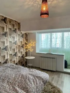 apartament 3 camere, Piata Alba Iulia , Decebal stradal, 82mp, decomandat, amenajat ,vedere integrala la bulevard, orientare Sud, loc parcare, liber. - foto 12