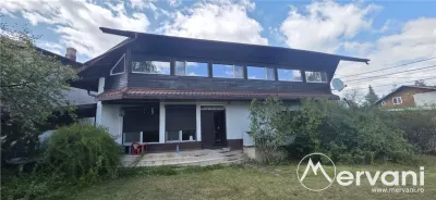 Vila de vânzare cu 4 camere în Breaza - Breaza