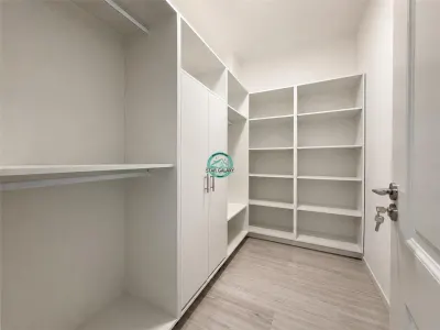 Apartament cu 2 camere de vanzare, openspace, bloc nou, in Centru - foto 7