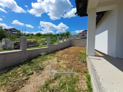 Casa de vanzare I Paun, Barnova I 4 camere, 2 bai I 500 mp teren - foto 3