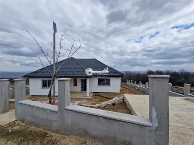 Casa de vanzare I Paun, Barnova I 4 camere, 2 bai I 500 mp teren - foto 10