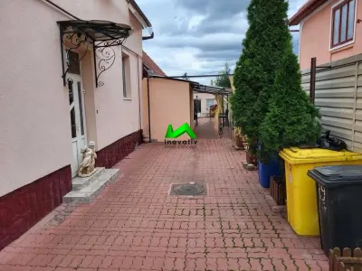 Casa de vanzare cu 6 camere si  piscina interioara Sibiu Turnisor - foto 2