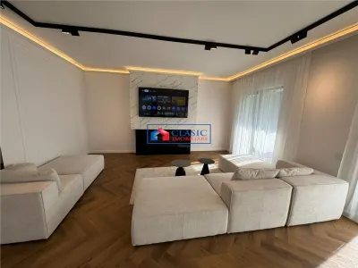 Vanzare casa individuala zona linistita, constructie noua, arhitectura moderna, piscina, alee privata, Andrei Muresanu - foto 2