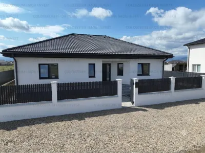 Casa individuala, 4 camere, curte proprie - Tarlungeni - foto 17