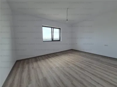 Casa individuala, 4 camere, curte proprie - Tarlungeni - foto 23