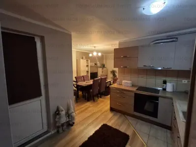 Apartament 3 camere, decomandat - zona Centrul Civic - foto 3