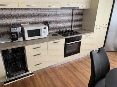 Apartament 3 camere, decomandat - zona Tractorul - foto 5