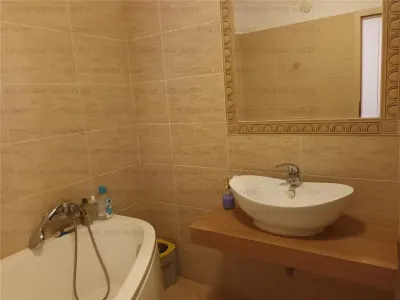 Apartament 3 camere, 2 bai-Urban Coresi - foto 7