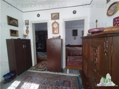 Casa individuala cu garaj si curte libera 300 mp, zona excelenta Brancoveanu - foto 7