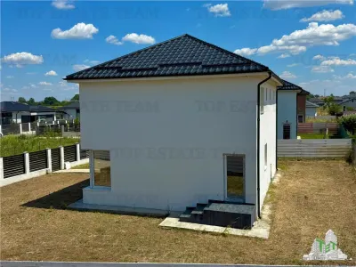 Casa individuala tip P+1+Pod  LA CHEIE cu 128 mp utili si 500mp de curte - foto 9