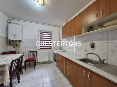 Apartament 3 camere , cu spatiu comercial , zona Primo , Constanta - foto 4
