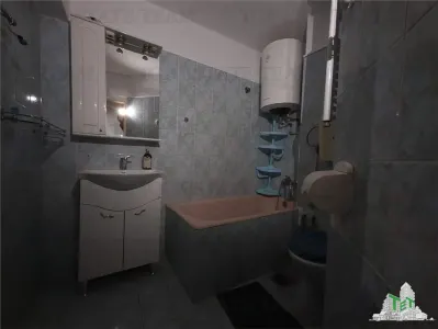 Duplex 5 camere cu intrari separate la mare  Mangalia Saturn - foto 13