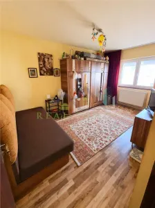 Apartament 2 camere decomandat Astra Carpatilor - foto 3