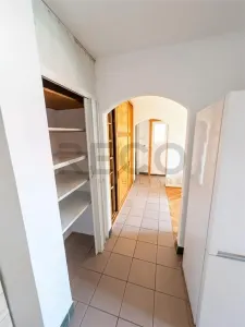RECO Apartament 3 camere decomandat, tip PB, lângă Piața Rogerius - foto 4