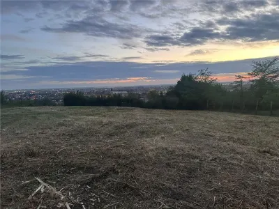 RECO Teren intravilan in Oradea zona dealuri cu panorama - foto 3